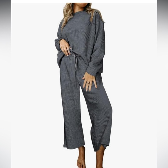 2 Piece Outfits Casual Long Sleeve Pullover Tops and Drawstring Wide Leg Pants - Picture 1 of 4